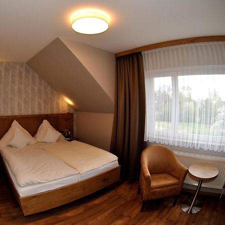 Gasthof Vossbur Toppenstedt Esterno foto
