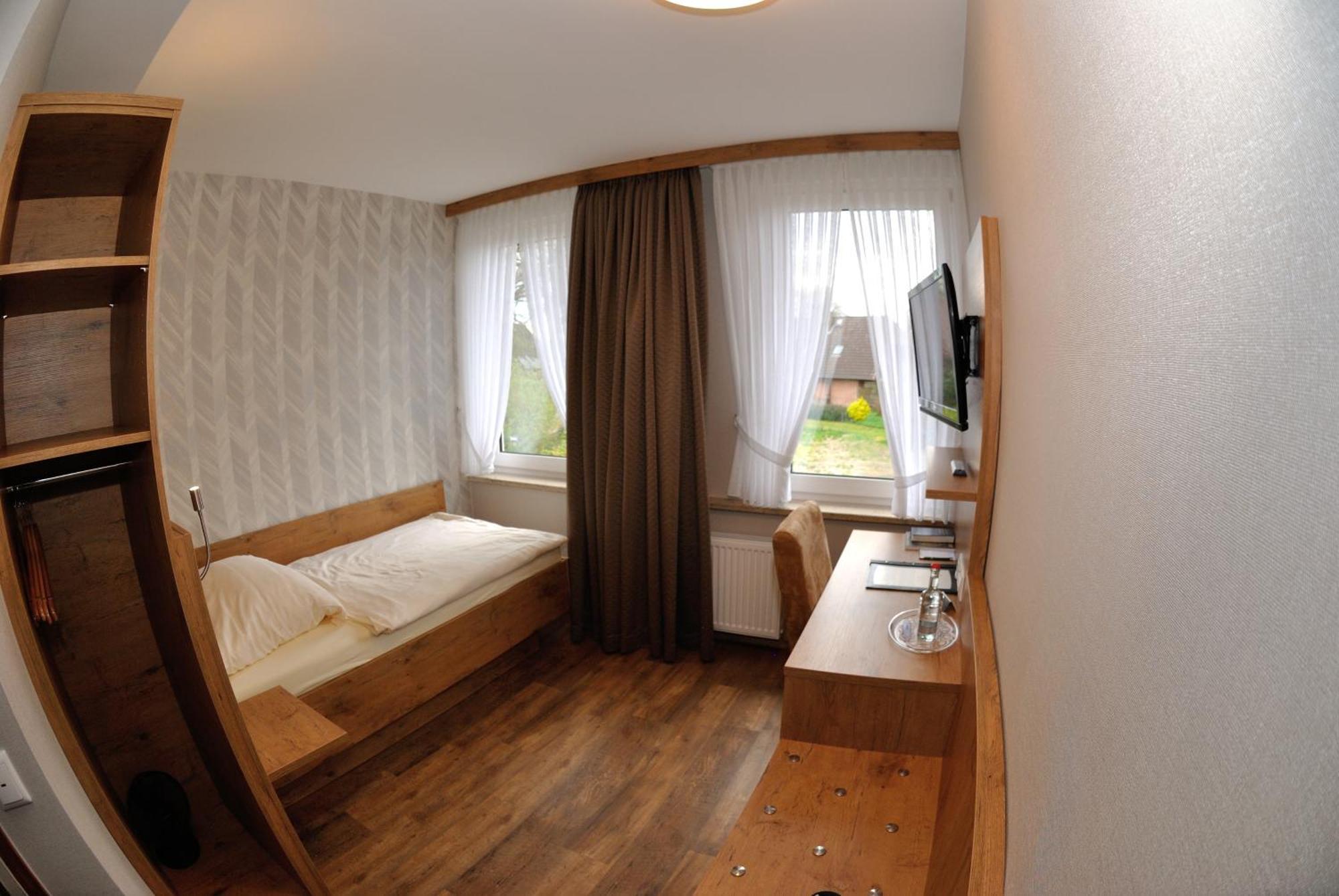 Gasthof Vossbur Toppenstedt Esterno foto